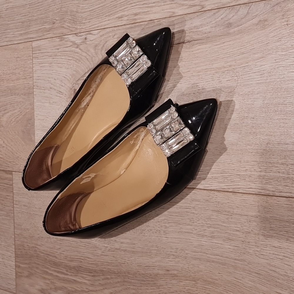 MK black flats